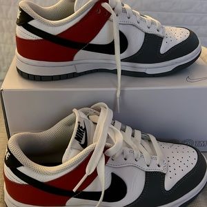 Authentic Nike dunks